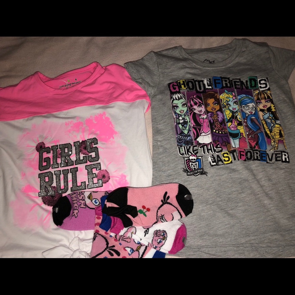 Two Girl’s T-shirt With Brand New Socks!